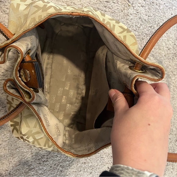 Michael Kors Purse - Picture 5 of 6